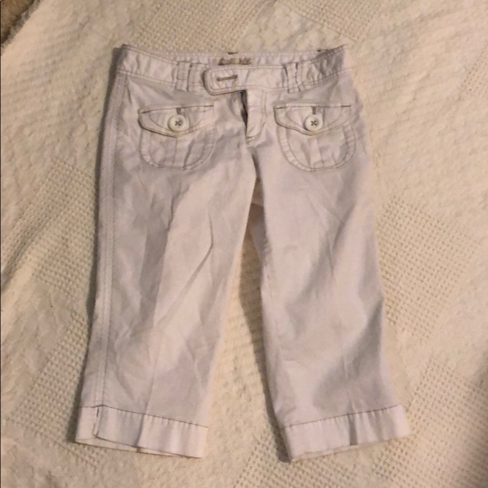 Aeropostale Capris size 5/6